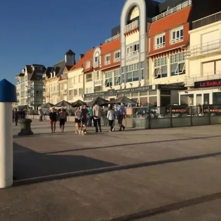 Le P'tit Wims à 350 M De La *